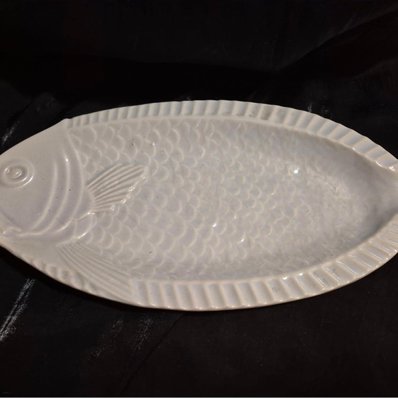 Ceramic Fish-Shaped Serving Platter - White - Picture 5 of 8